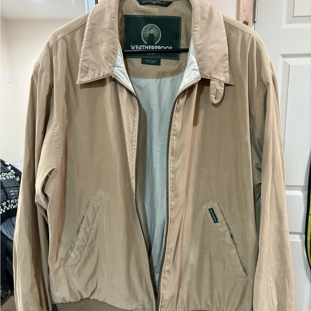 Weatherproof Tan Windbreaker with Collared Neckline and Matte Finish